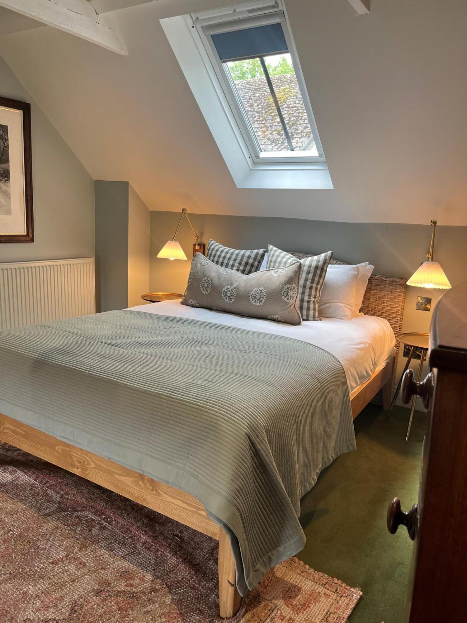 White Hart Ufford- Stamford Hotel Ufford  Room photo